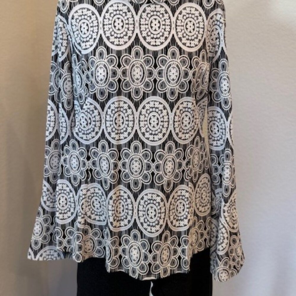 Joseph Ribkoff Black White Lace Print LDS Hi Low Blouse Size US 16